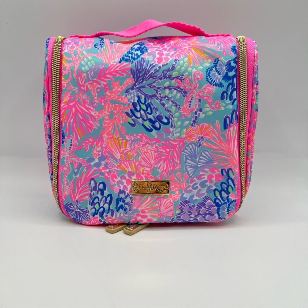NEW Lilly Pulitzer Travel Case Splendor in the Sand Print + Refillable Bottles!
